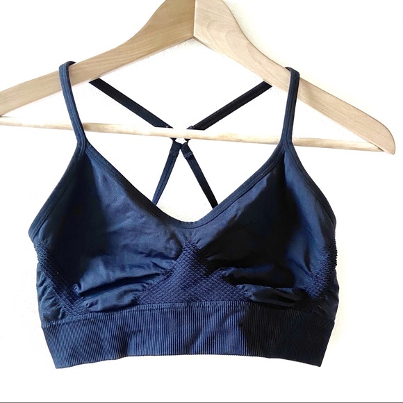Nike Tops - Nike Dri-fit black seamless sport bra